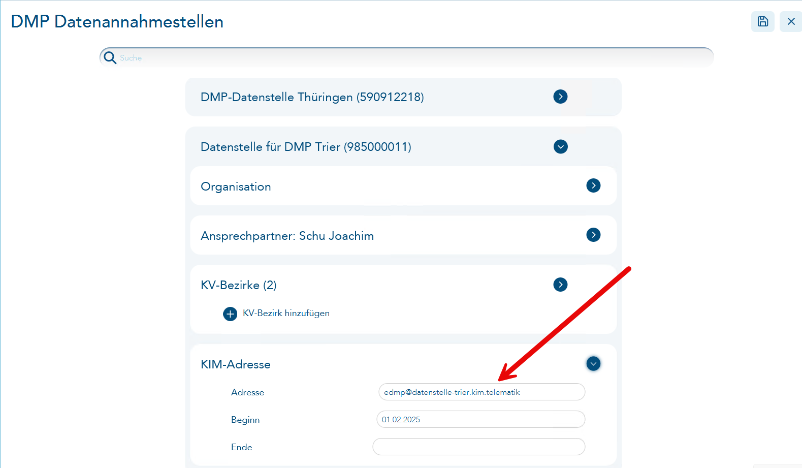 Das Bild zeigt den Datenannahmestellen-Stamm und ein roter Pfeil verweist auf die KIM-Adresse