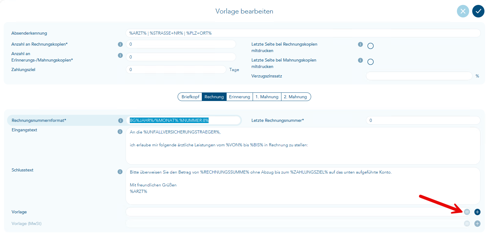 Das Bild zeigt die Voreinstellung Vorlage bearbeiten wo die beschriebenen Parameter zu sehen sind und ein roter Pfeil verweist auf den Auswahlbutton zum Öffnen der Druckvorlagen