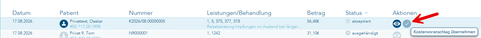 Das Bild zeigt den Vorgang Kostenvoranschläge verwalten und ein roter Pfeil verweist auf das Häkchen wo der zugehörige TTT eingeblendet ist