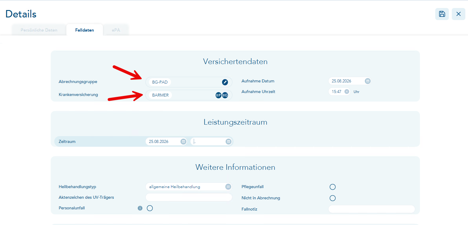 Das Bild zeigt die Falldaten des BG-Falles und im Bereich Versichertendaten weist ein Pfeil auf die Auswahlmöglichkeit der Abrechnungsgruppe und der zweite auf die Auswahlmöglichkeit der Krankenversicherung